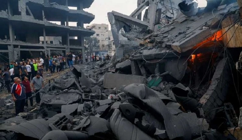 استشهاد 12 فلسطينيا وإصابة العشرات في قصف صهيوني متواصل على قطاع غزة