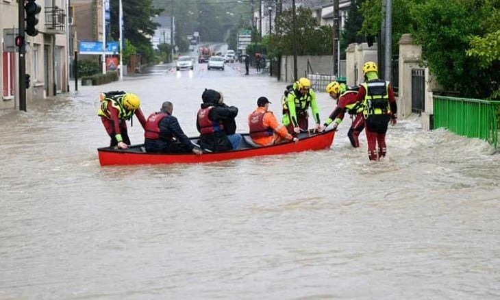 إجلاء المئات من الأشخاص جراء فيضانات جنوب غرب ألمانيا