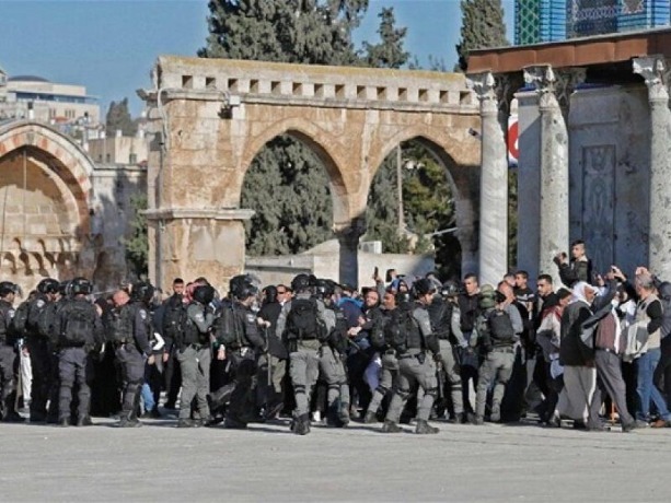 حركة فتح: ما يتعرض له المسجد الأقصى و القدس ونفيذ لمخطط حكومة الإحتلال المتطرفة