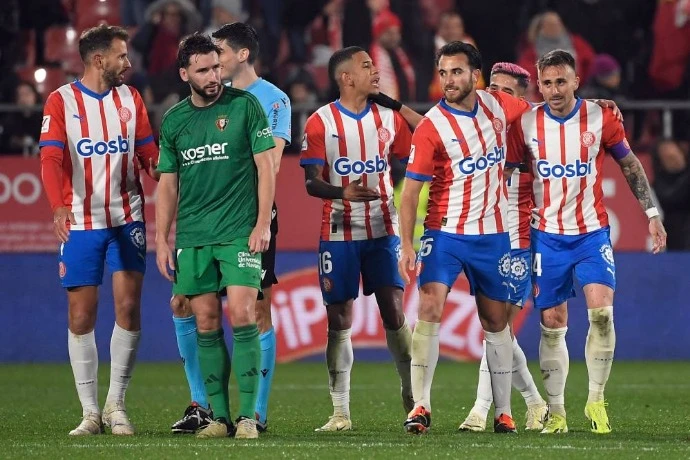 جيرونا يستعيد وصافة الليغا من برشلونة بعد فوزه على أوساسونا 2-0