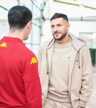 بعد الإصابة الخطيرة التي تعرض لها شهر نوفمبر الماضي....بلايلي يعود إلى أجواء التدريبات ويبعث برسائل مطمئنة