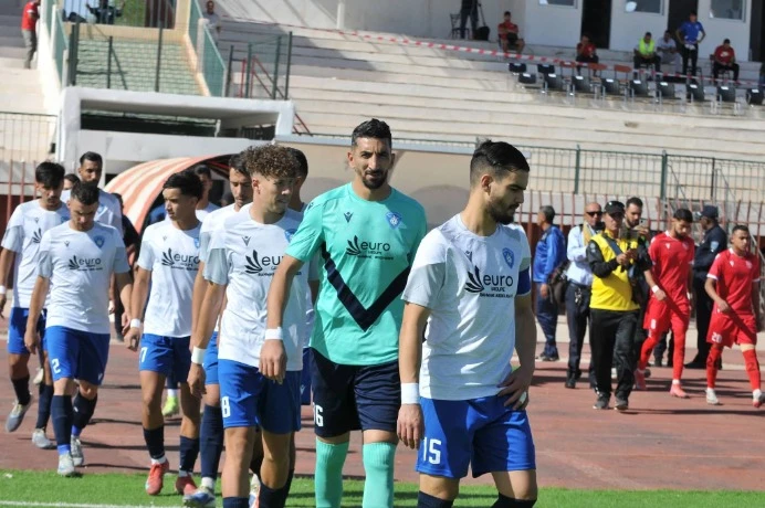 الأزمة المالية تعيق تحضيرات الزيانيين : مباريات حاسمة تنتظر وداد تلمسان أمام فرق المقدمة