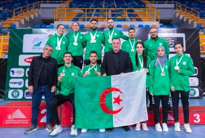 الجزائر تتوج بلقب البطولة العربية للريشة الطائرة بالقاهرة بمجموع 9 ميداليات منها 3 ذهبيات