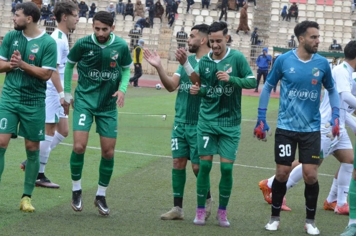 تسوية مستحقات اللاعبين قبل مباراة مستقبل عبد المومن : ضخ 4 ملايير و 400 مليون سنتيم في  خزينة اتحاد بلعباس