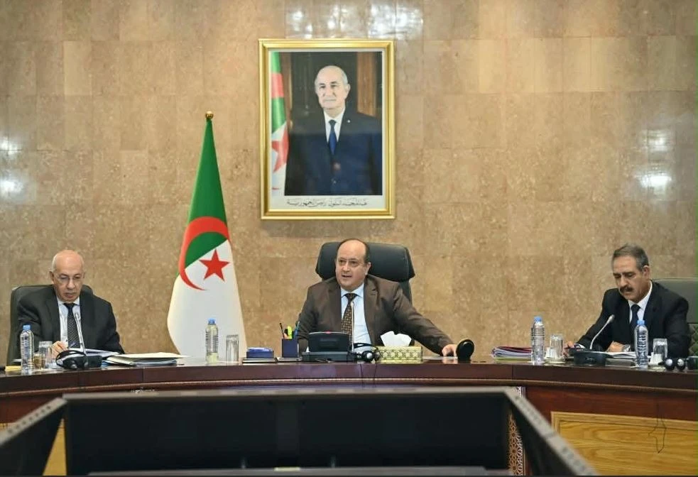 اجتماع الحكومة : عرض حول حصيلة تنفيذ قرارات رئيس الجمهورية خلال الاجتماع  الأخير لمجلس الوزراء