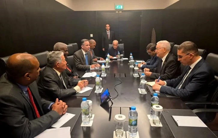 ناصري يلتقي بأنغولا مع رئيس الجمعية الوطنية للسلطة الشعبية لجمهورية كوبا