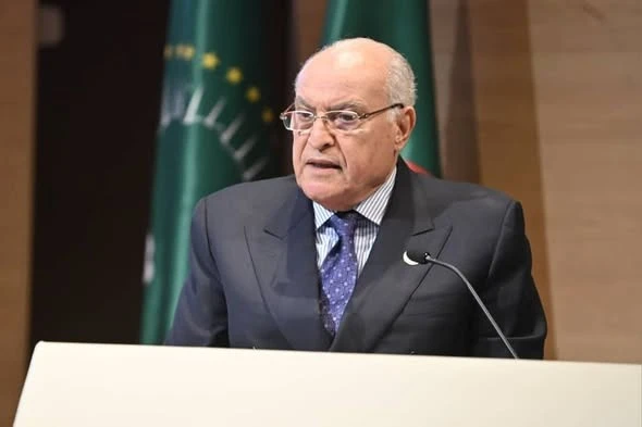 عطاف : الجزائر ملتزمة بمضاعفة الجهود لتطبيب أوجاع افريقيا