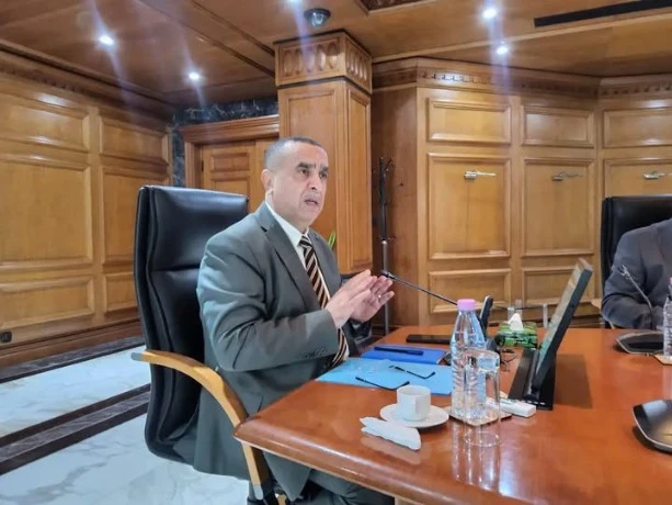 عجال يترأس اجتماعا حول مشروع "نموذج جديد للاستهلاك الطاقوي" في الجزائر