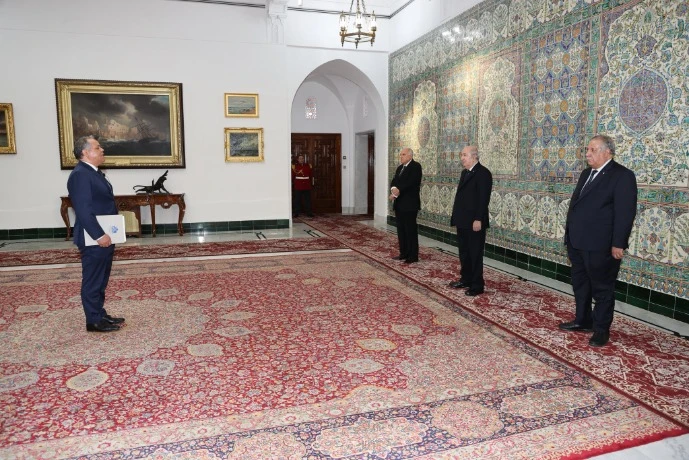 رئيس الجمهورية يشرف على مراسم تقديم أوراق اعتماد خمسة سفراء جدد