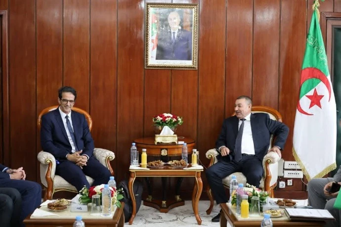 سعيود يستقبل المدير العام لشركة النقل البحري والشحن بالحاويات بالجزائر "سي أم أ سي جي أم"