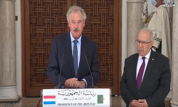 وزير خارجية دوقية لوكسمبورغ يأمل في ايجاد "حل" للنزاع في الصحراء الغربية