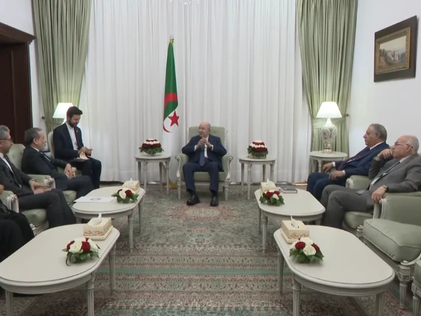 رئيس الجمهورية يستقبل وزير الشؤون الخارجية الإيراني