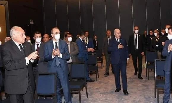 ممثلو الجالية الجزائرية بالبرتغال يشيدون بالاهتمام الذي يوليه رئيس الجمهورية للكفاءات بالخارج