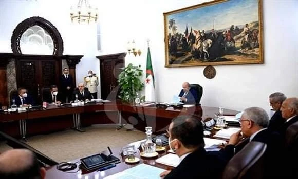 التقلبات الجوية الأخيرة : رئيس الجمهورية يأمر بتخصيص 10 مليار دج لتعويض المتضررين بشكل فوري