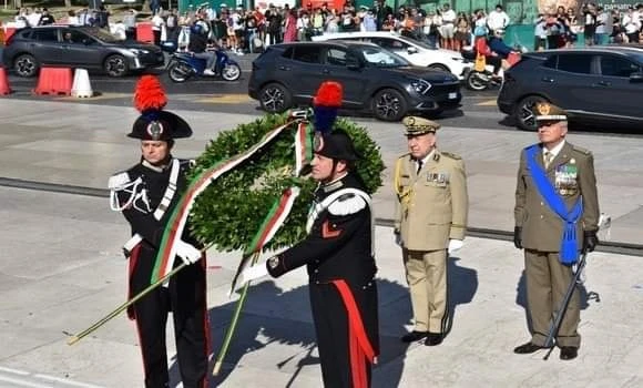 الفريق أول شنقريحة يزور المعلم التاريخي "محراب الوطن" بروما في ثاني يوم من زيارته إلى إيطاليا