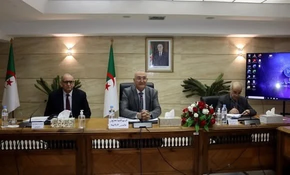 مالية /وظيف عمومي : فايد و لعويسي يترأسان اجتماعا تنسيقيا