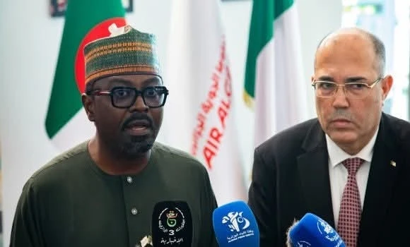 الخط الجوي الجزائر العاصمة-أبوجا سيعطي دفعا جديدا للعلاقات الاقتصادية والانسانية بين البلدين