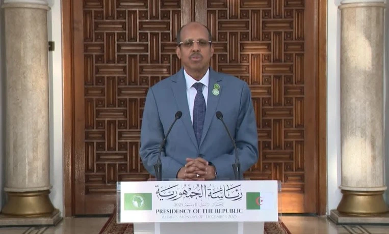 رئيس مفوضية الاتحاد الافريقي يشيد بالتطور الاقتصادي والاجتماعي الذي تشهده الجزائر