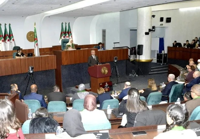 اللجنة الوطنية لجودة التعليم توصي بالتركيز على المواد الأساسية لكل شعبة في طور الثانوي