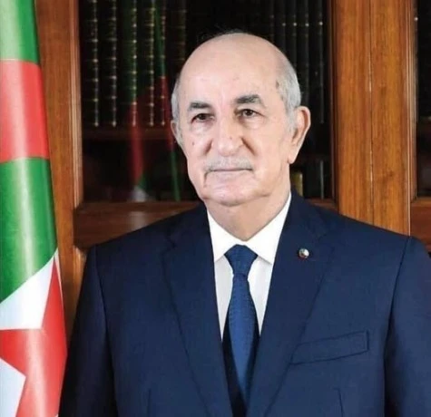 رئيس الجمهورية يتفقد بمستشفى الحروق الكبرى بزرالدة حالة المصابين  الذين تم إجلاؤهم من الولايات المتضررة