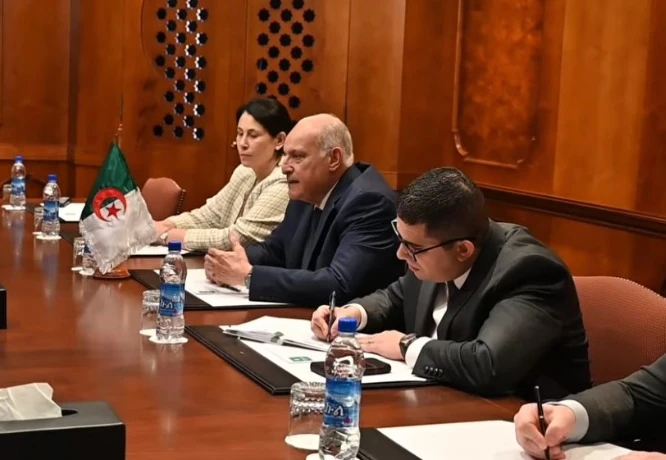 عطاف يجري بأديس أبابا محادثات ثنائية مع نظيره الصومالي