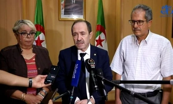 وزير التربية يعقد لقاء تشاوريا مع جمعيات أولياء التلاميذ