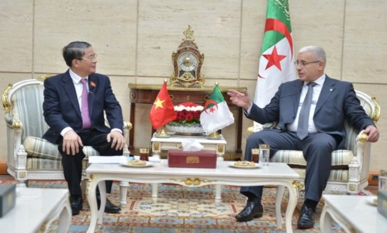 السيد بوغالي يستقبل نائب رئيس المجلس الوطني لجمهورية فيتنام الاشتراكية