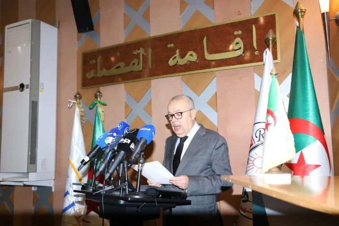 تنظيم لقاءات دراسية حول الإطار القانوني لمكافحة الاتجار بالبشر  ومعايير حماية الضحايا