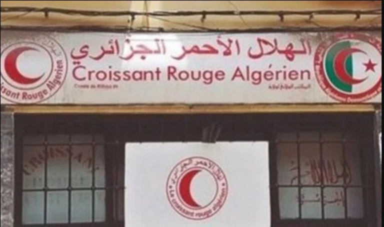 الهلال الاحمر الجزائري يجند طاقما  كاملا في مختلف التخصصات  ...أول قافلة طبية متخصصة  تجوب المؤسسات العقابية