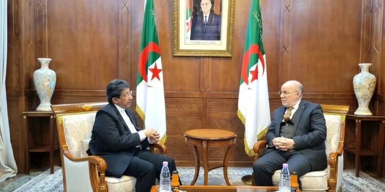 بلمهدي يستقبل سفير حاضرة الفاتيكان