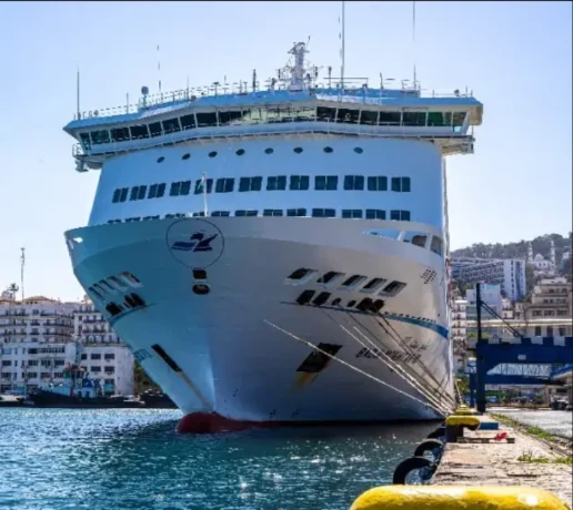 عبر رحلة مرسيليا - الجزائر العاصمة : سفينة "الفينيزيلوس"  المستأجرة تستأنف نشاطها اليوم  الاثنين