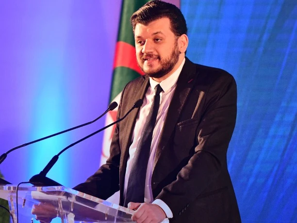 ياسين  وليد يترأس لقاء وطنيا مع المستفيدين من أراضي في  الولايات الجنوبية