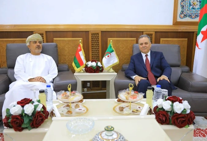 والي وهران يستقبل وزير النقل والإتّصالات وتقنية المعلومات لسلطنة عُمان