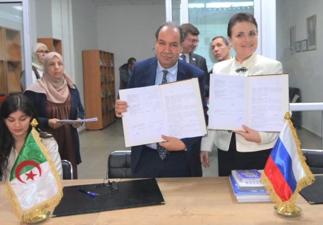 جامعة وهران 2 :تدشين مركز تعليم اللغة الروسية و إبرام اتفاقية تعاون