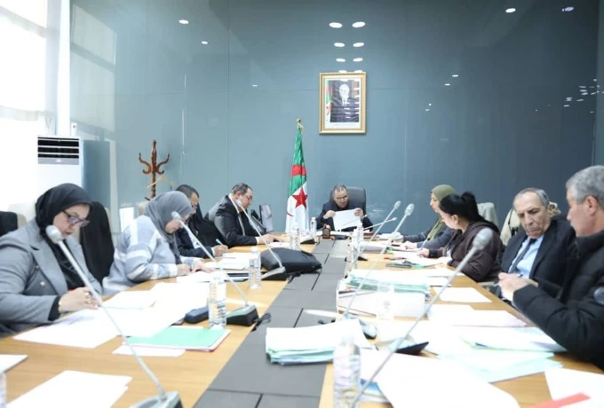 والي وهران يترأس اجتماع اللجنة الولائية  الخاصة بدراسة طعون قوائم السكنات العمومية الايجارية