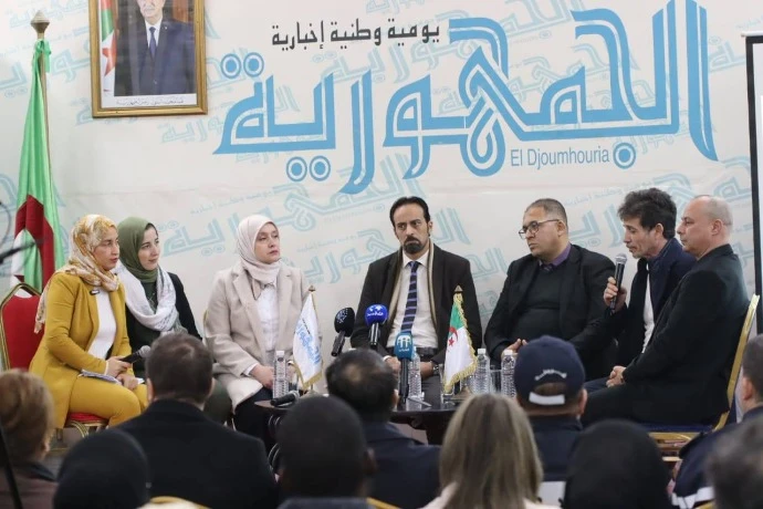 في منتدى جريدة الجمهورية : الشركات الناشئة والابتكار  محور نقاش ممثلي حاضنات الأعمال ومراكز تطوير المقاولاتية  لجامعات  وهران