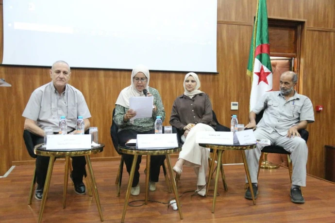 "المدرسة في الجزائر اليوم رهانات الكتب المدرسية والمدارس الخاصة ودروس الدعم الموازية"