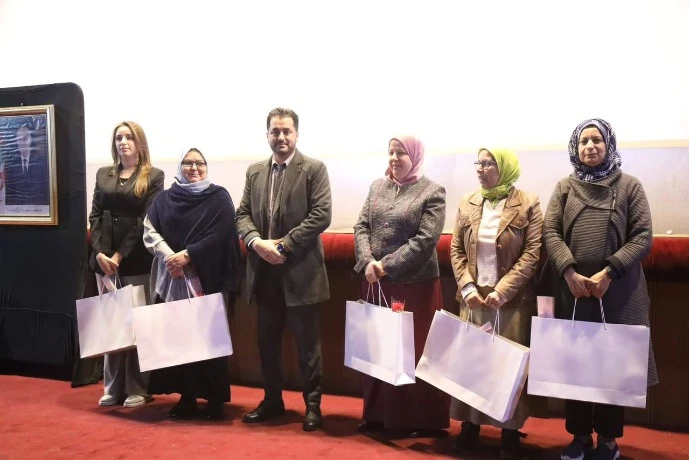 في يومهن العالمي : والي وهران ابراهيم اوشان يكرم موظفات مختلف القطاعات