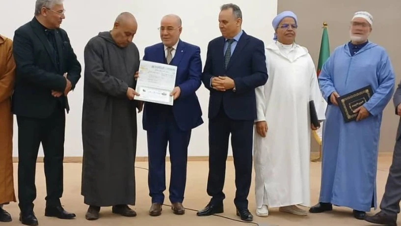 بلمهدي يؤكد من وهران على دور المساجد في التوعية والتحسيس