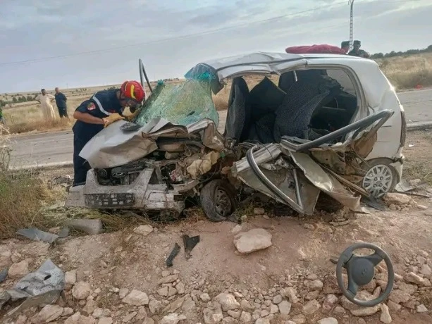 سعيدة: وفاة 3 أشخاص وإصابة اثنين آخرين في حادث مرور بعين السخونة