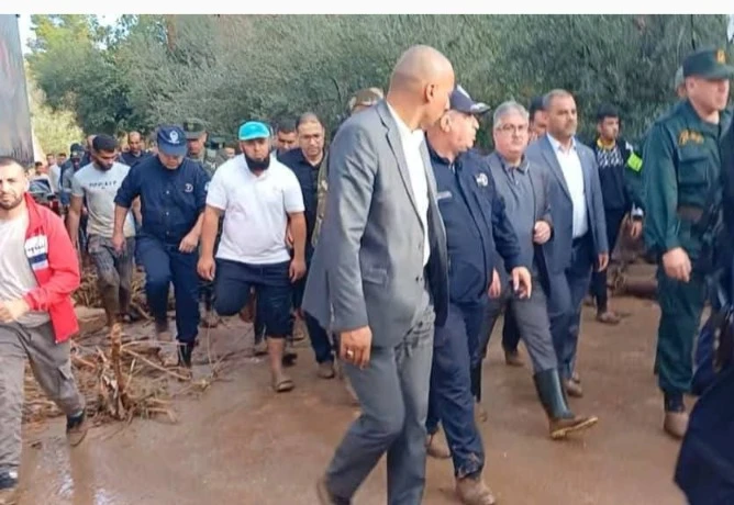 والي غليزان يعاين آثار الفيضانات بوادي ارهيو ويشكّل خلية أزمة