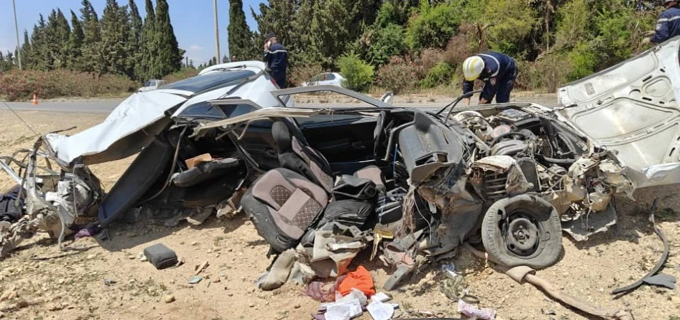 غليزان: مصرع شابين و إصابة ثالث في حادث  مرور