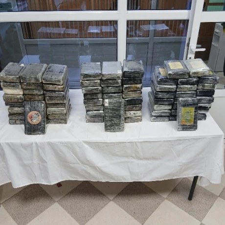 حجز أزيد من 111 كغ من الكوكايين بتيزي وزو وبرج بوعريريج