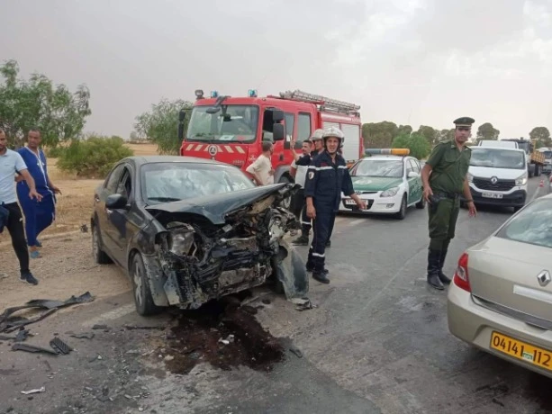 اربعة جرحى في اصطدام بين سيارتين