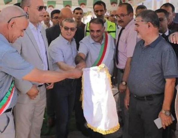 مستغانم.... الوالي أحمد بودوح يعطي إشارة انطلاق أشغال مشروع ازدواجية الطريق الاجتنابي بخروبة