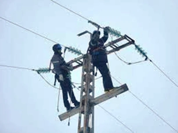 التقلبات الجوية بمعسكر  : "سونلغاز" تسخّر 15 فرقة للتدخل عبر البلديات