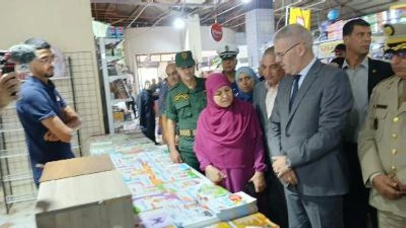 سيدي بلعباس....تخصيص 15 سوقا تضامنية لبيع المستلزمات المدرسية والوالي يشرف على افتتاح التظاهرة