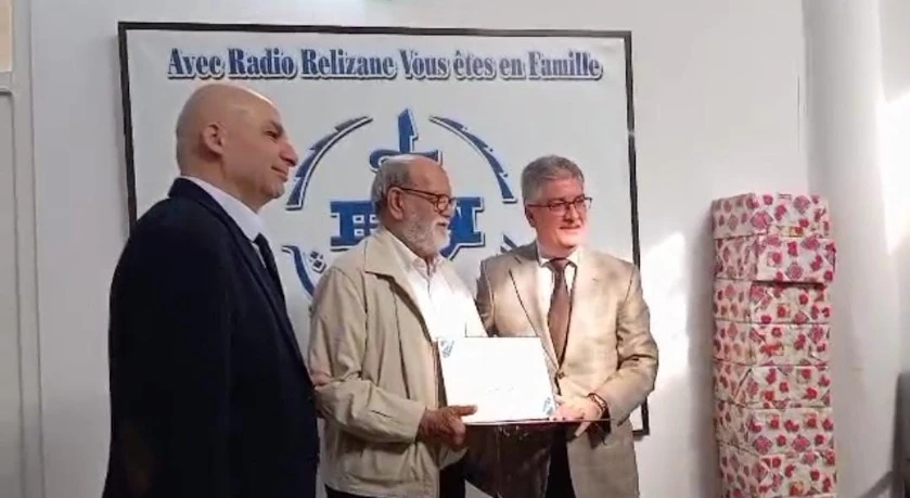 إذاعة  غليزان تحتفي بذكرى  بسط السيادة  والوالي يشيد بمسؤولية الكلمة