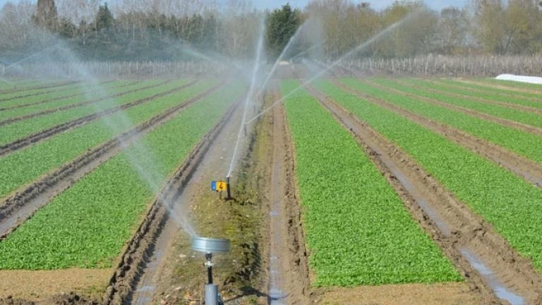 المشروع يمرّ بعدة بلديات وينوّع موارده بمستغانم : محيط السقي الفلاحي مكسب هام