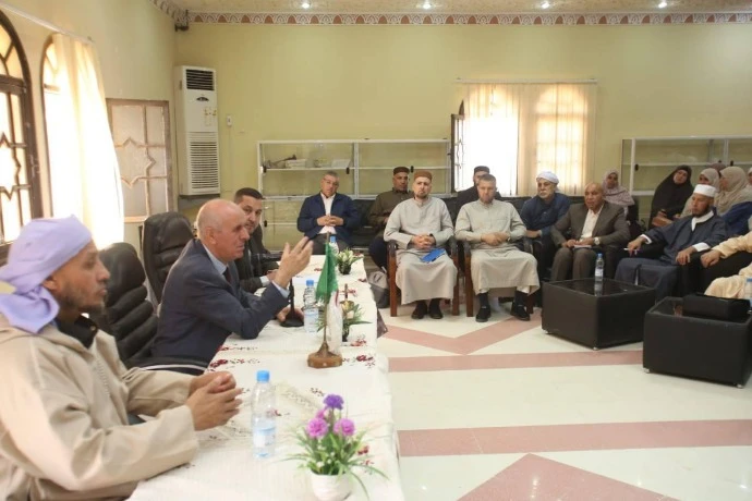 تلمسان :الإشادة بدور الإمام في التوعية بأهمية النظافة